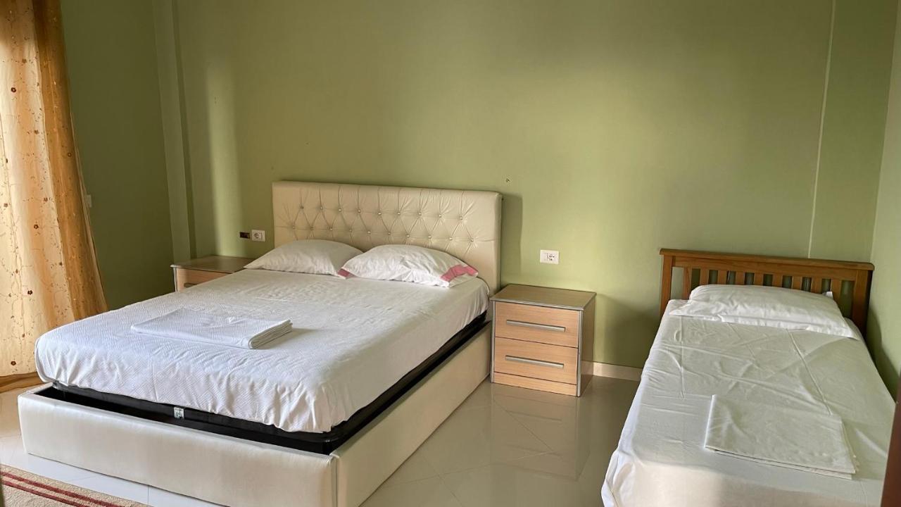 Azure Apartments By Kondo Stays Vlorë 外观 照片