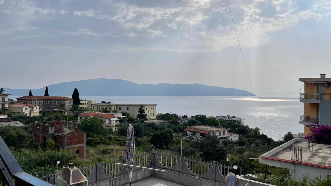 Azure Apartments By Kondo Stays Vlorë 外观 照片