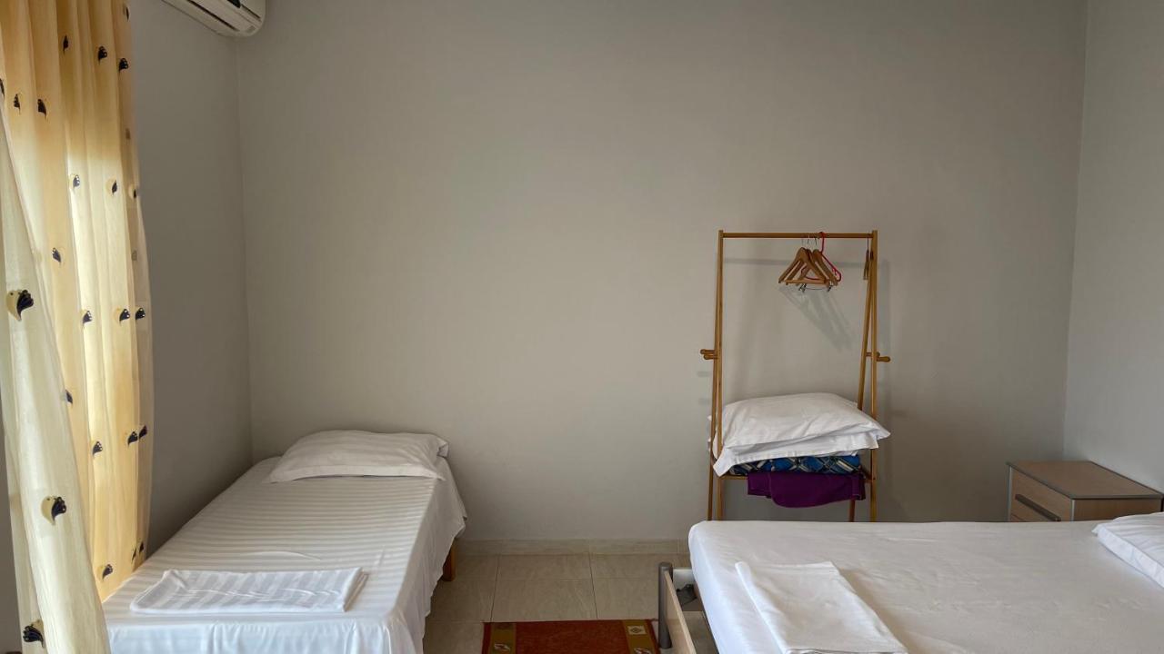 Azure Apartments By Kondo Stays Vlorë 外观 照片
